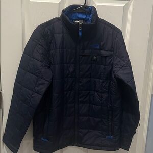 The North Face boys quilted jacket
Youth size XL (18-20)